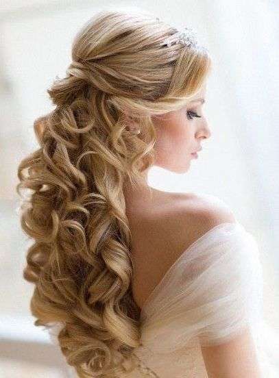 Bridal Hairstyles For Curly Hair | Arabia Weddings